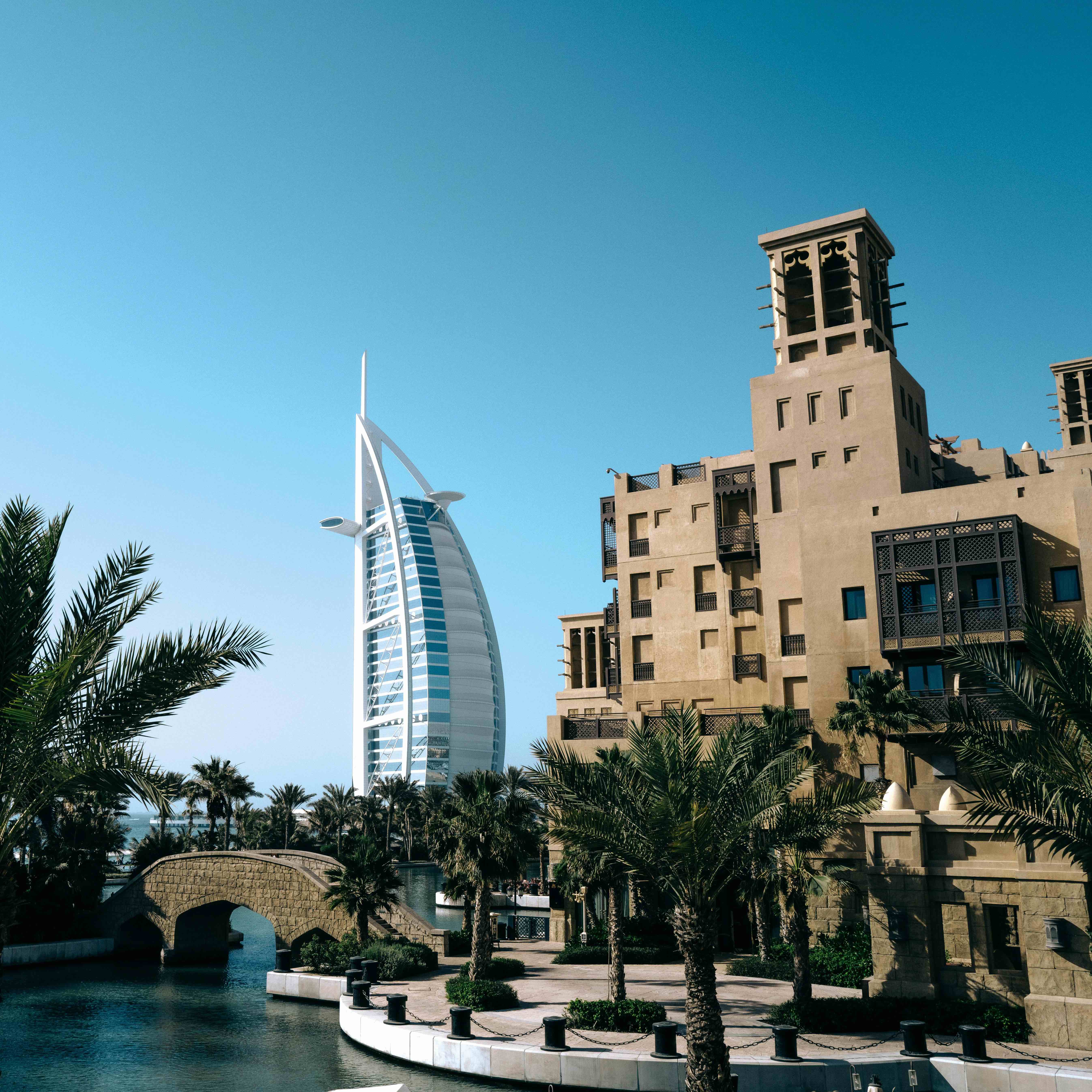 Guiding Architects, destination: Dubai (Fig. 4)