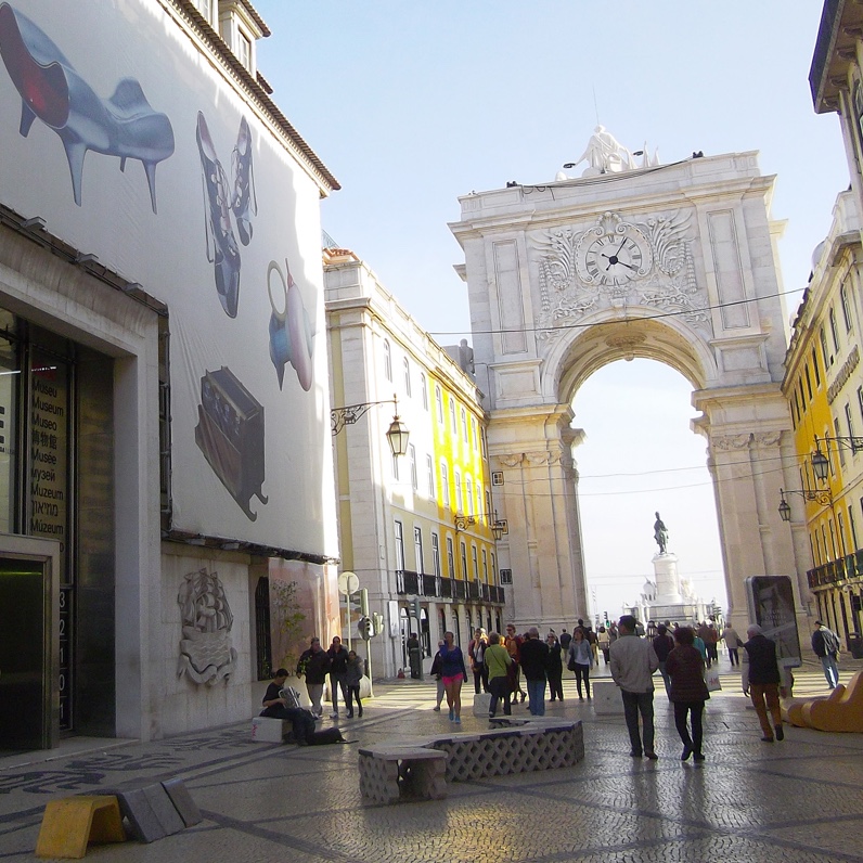 Guiding Architects, destination: Lisboa (Fig. 8)
