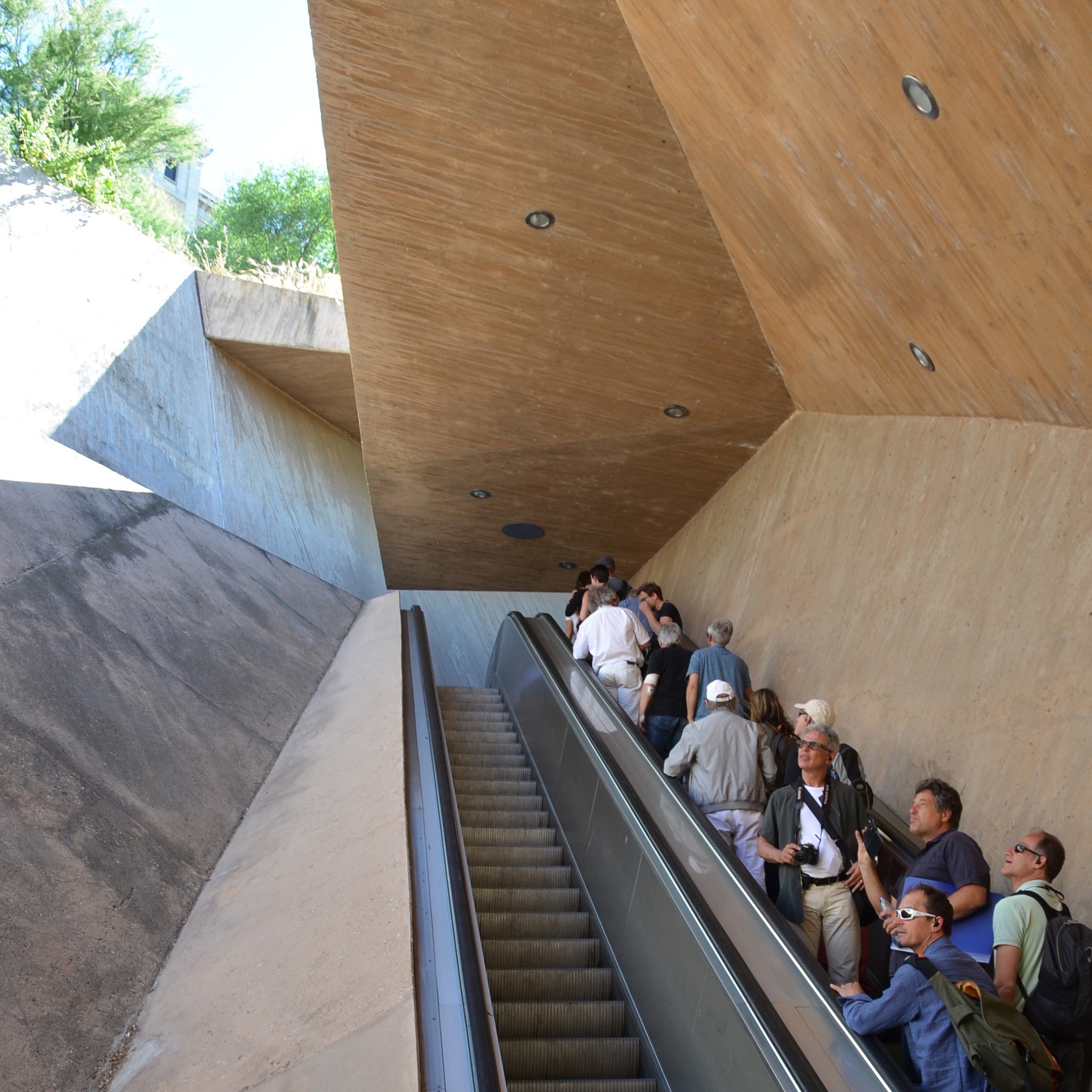 Guiding Architects, destination: Madrid (Fig. 5)
