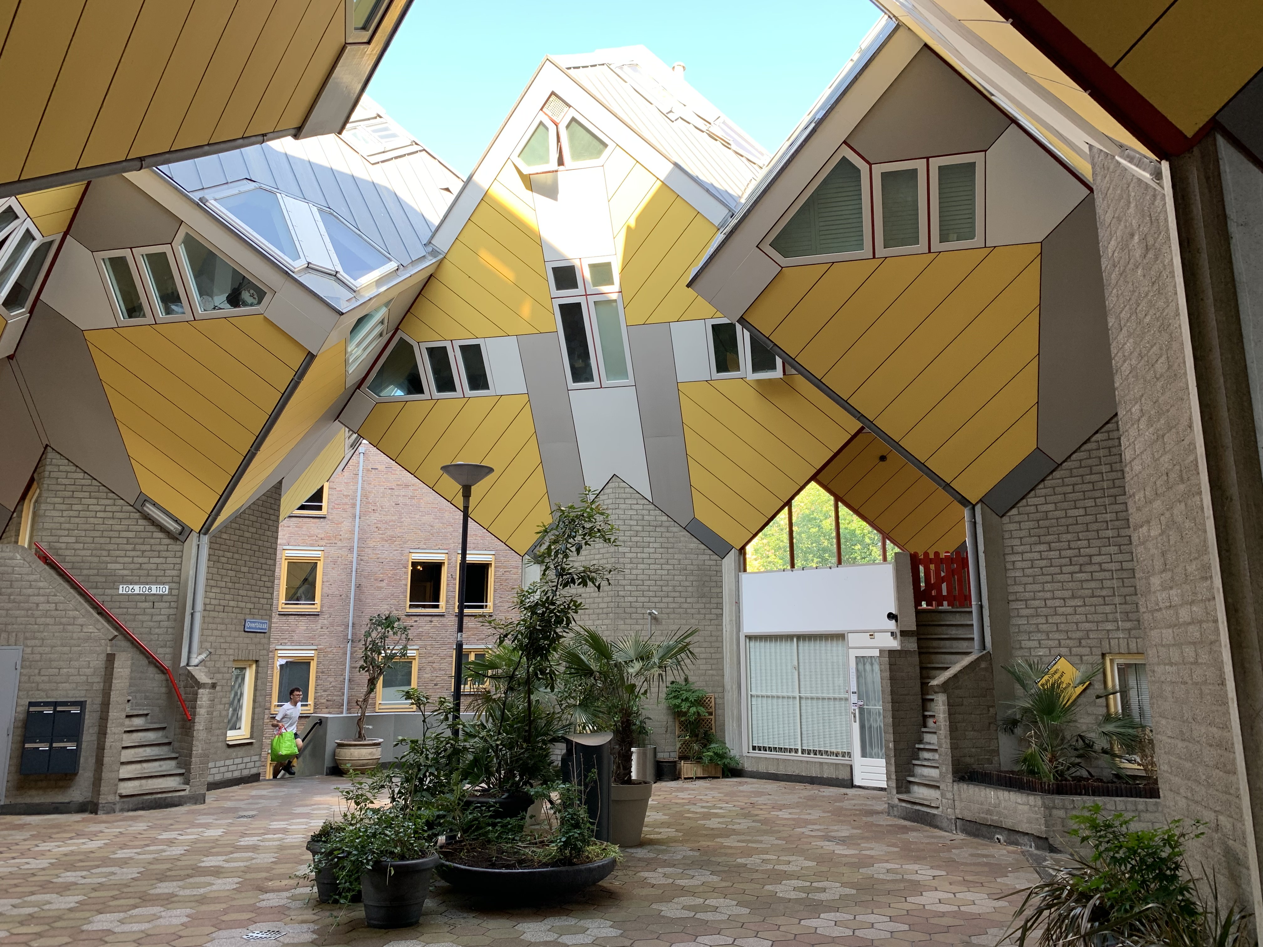 Guiding Architects, destination: Rotterdam (Fig. 8)