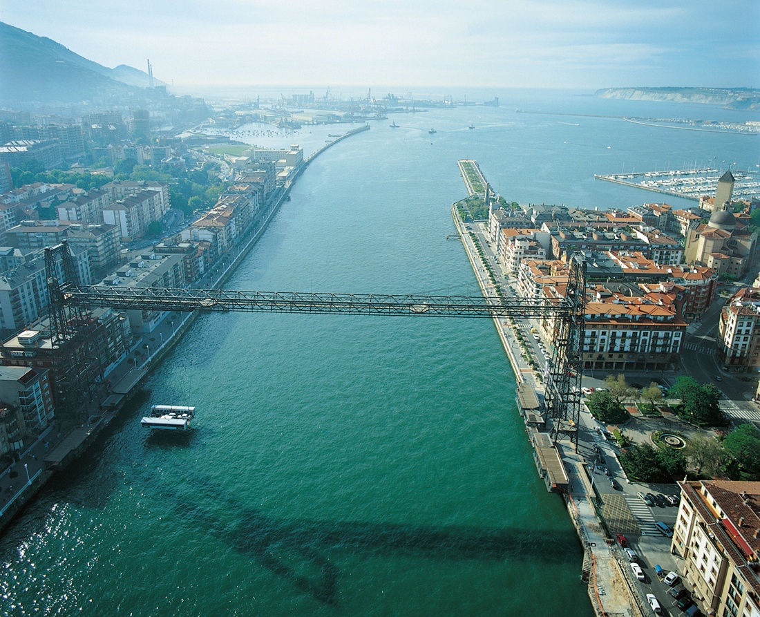 Guiding Architects, article: El «dinosaurio de hierro» del puente transbordador de Bilbao demuestra ser un concepto atemporal (Fig. 2)