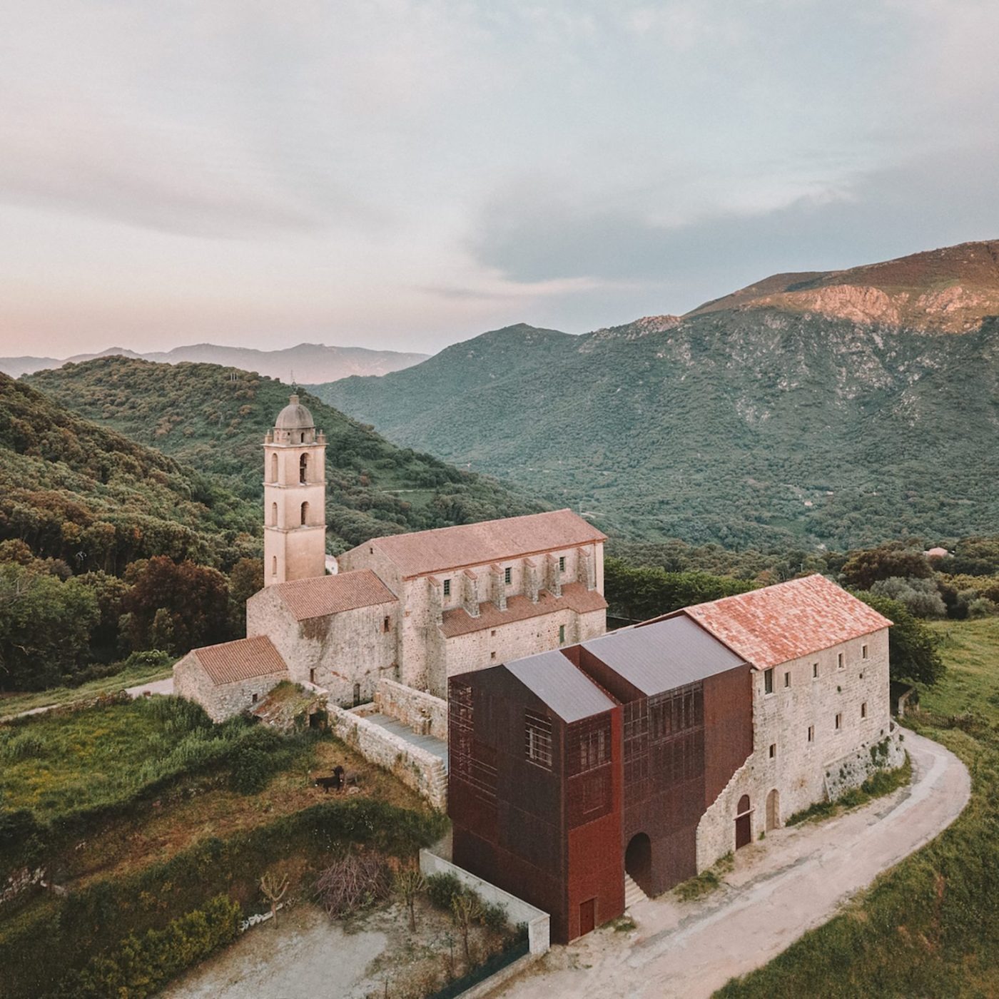 Guiding Architects, article-oaa: Out & About: Rebirth of the Convent Saint-François (Fig. 2)