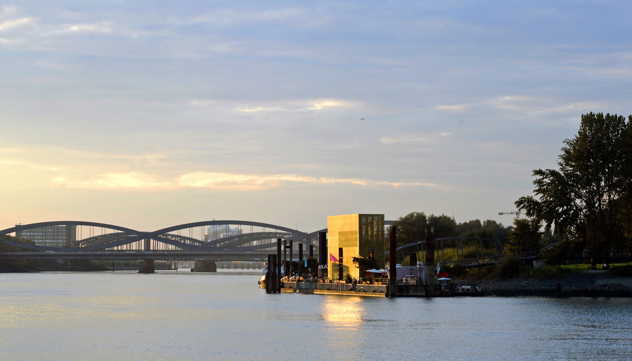 Guiding Architects, article: Transformation d’un ponton tristounet en parc-sculpture à Entenwerder (Fig. 2)