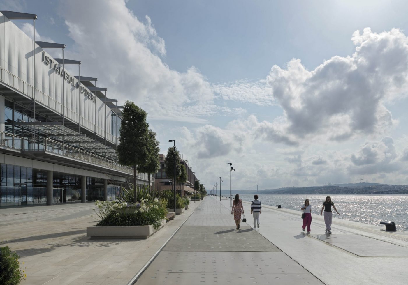 Guiding Architects, article: Istanbul Modern im Galataport endlich wiedereröffnet (Fig. 2)