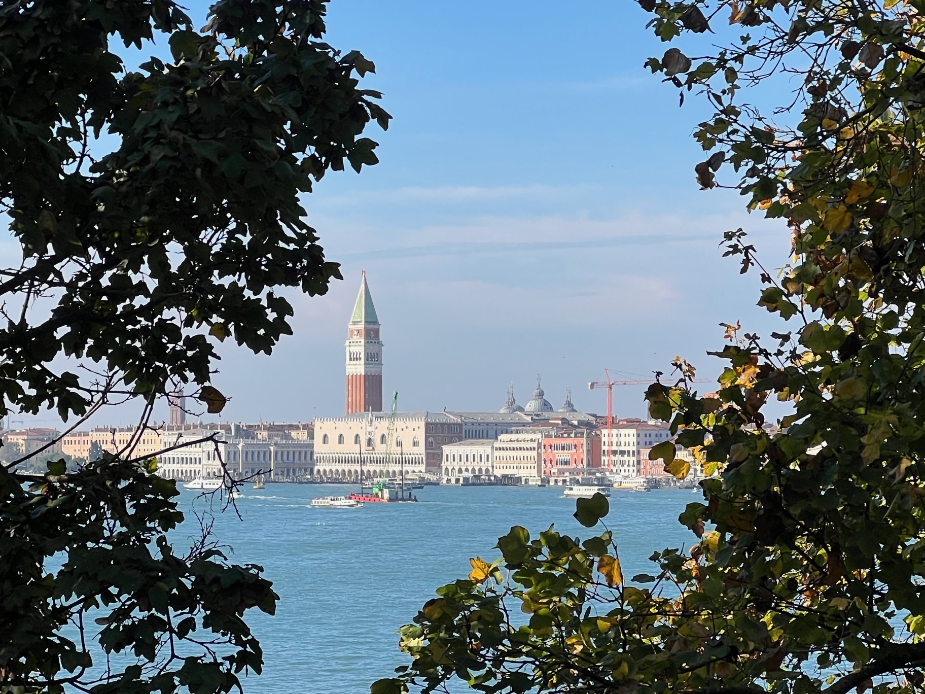 Guiding Architects, article: 19. Architekturbiennale in Venedig (Fig. 4)