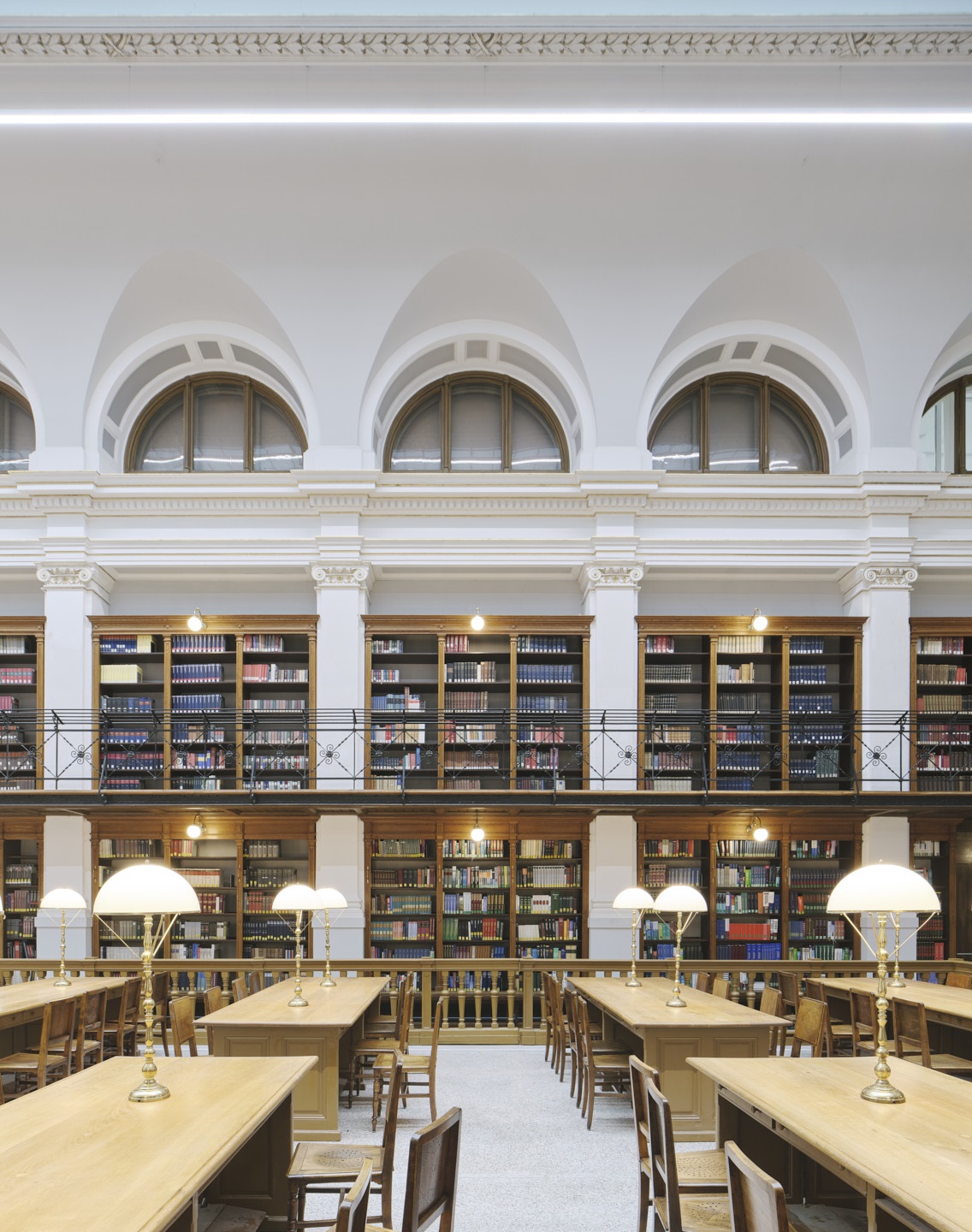 Guiding Architects, article: Reading on a Flying Carpet — The Renovation and Expansion of the Library of the University of Graz (Fig. 4)