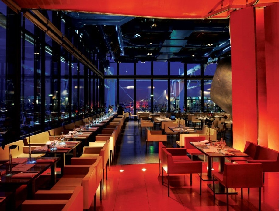 Guiding Architects, article: Le Georges: a contemporary rooftop restaurant with a view of historic Paris (Fig. 2)