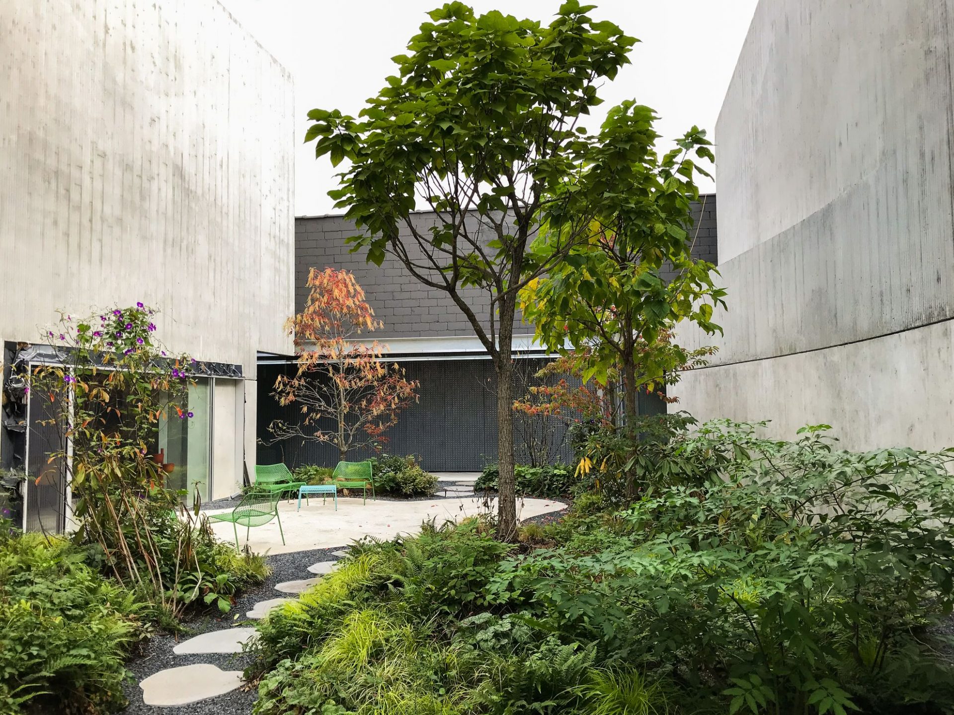 Guiding Architects, article: Amant Art Foundation par SO – IL – Un joyau architectural dans le Brooklyn industriel (Fig. 2)