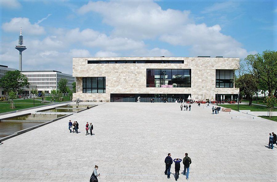 Guiding Architects, article: Francfort sur le Main : l’argent fait tourner le monde, tourner le monde (Fig. 4)