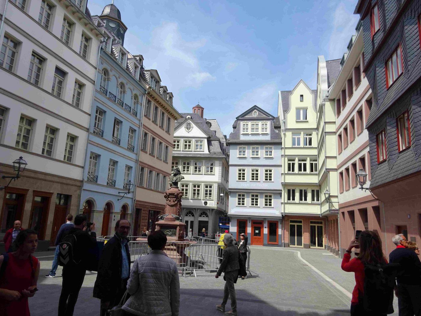 Guiding Architects, article: ¿La última pieza arquitectónica moderna? – El casco antiguo de Frankfurt (Fig. 4)