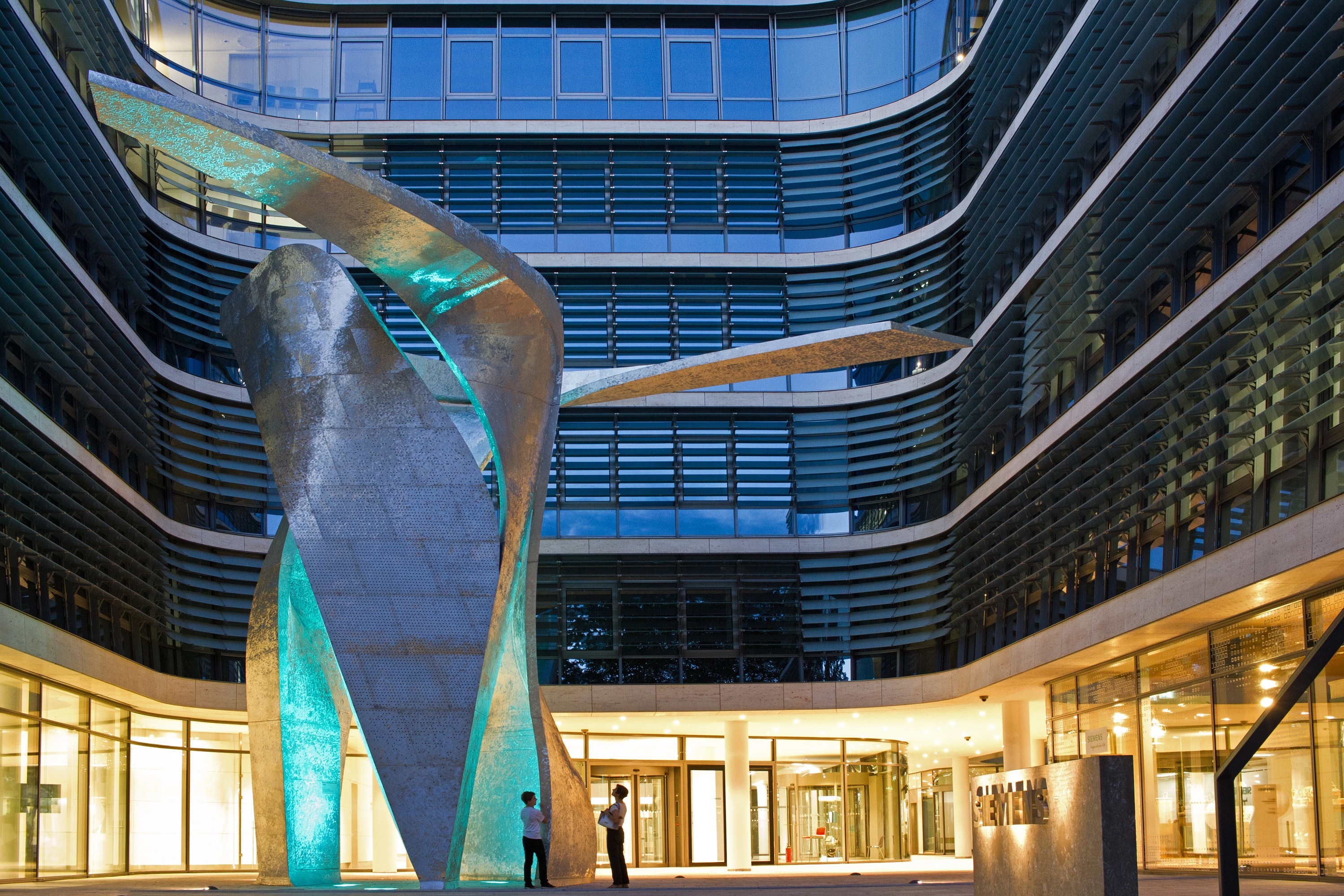 News: Exploring the new Siemens headquarters in Munich (Thumbnail)