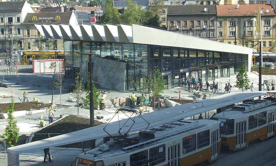 Guiding Architects, article: Facelift for the Szell-Kálmán Square in Budapest (Fig. 4)