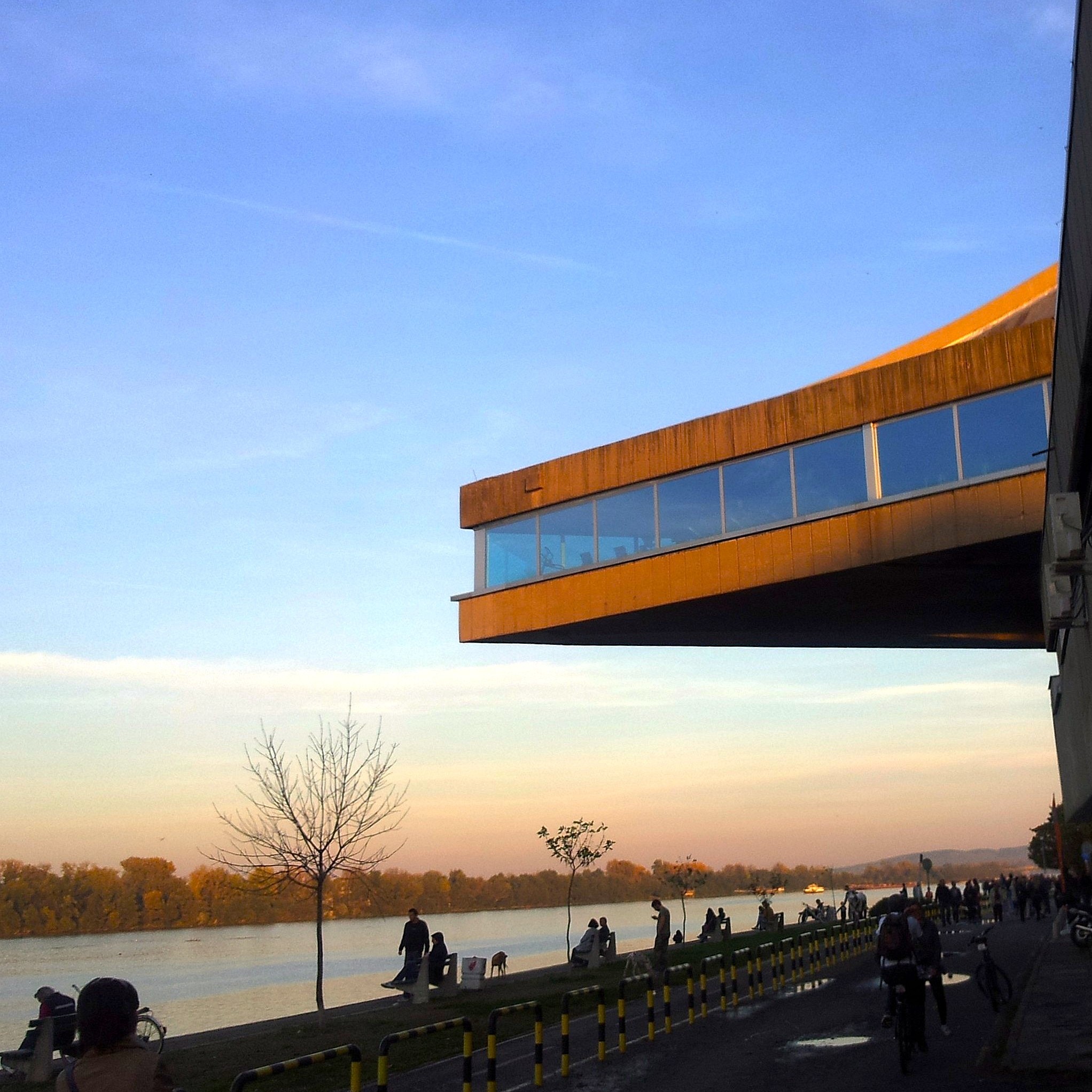 Guiding Architects, tour: Entlang der Flüsse - Neue Erweiterungsgebiete und Freizeitzonen (Fig. 2)