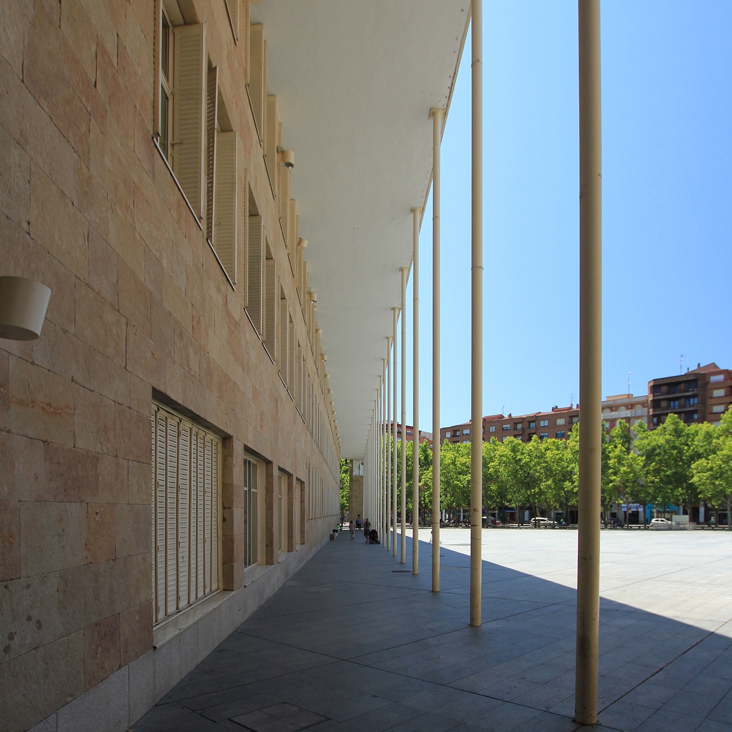 Guiding Architects, tour: Architectural Gems in the Rioja Wine Area (Fig. 4)