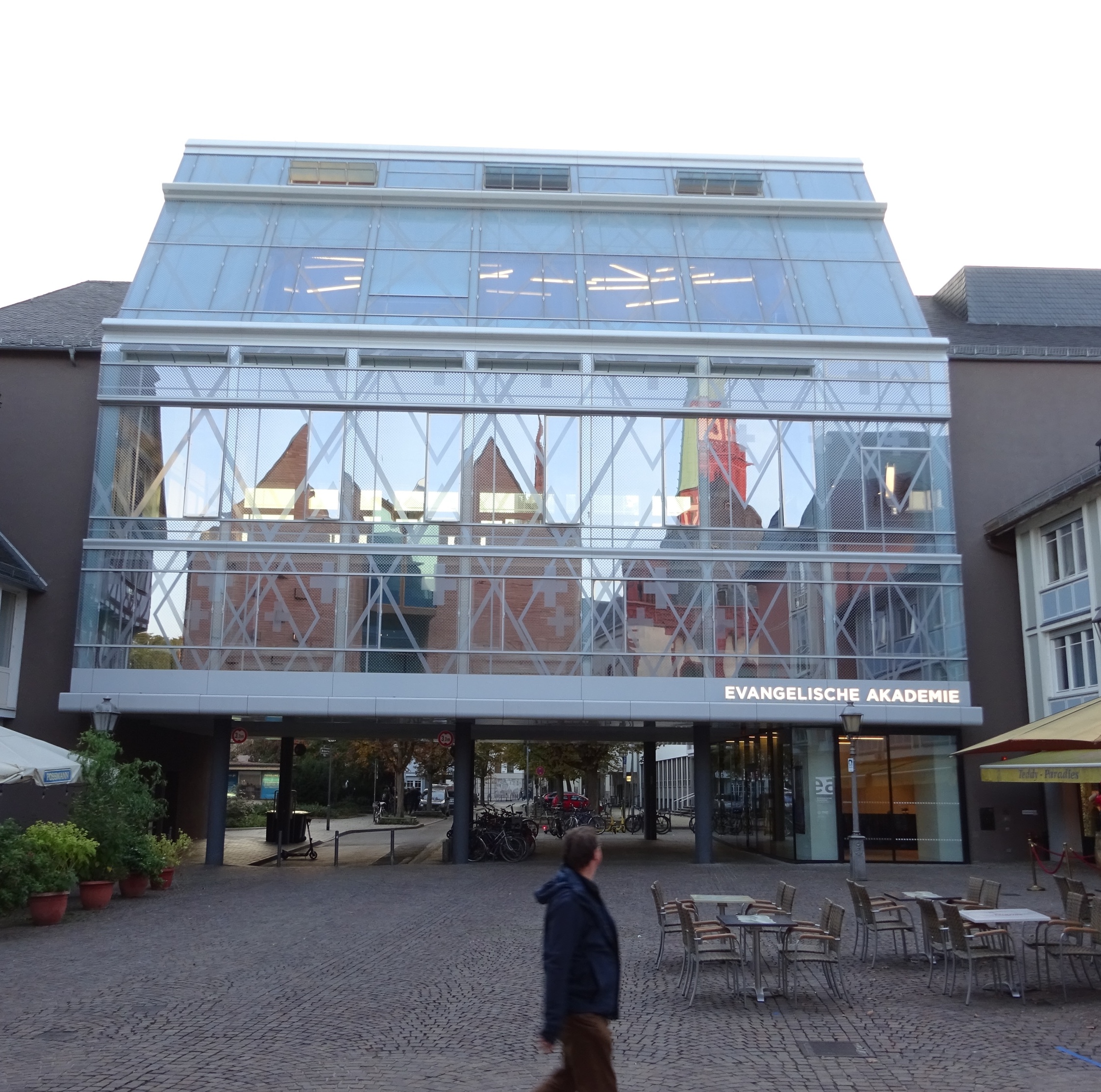 Guiding Architects, tour: Vieille et 