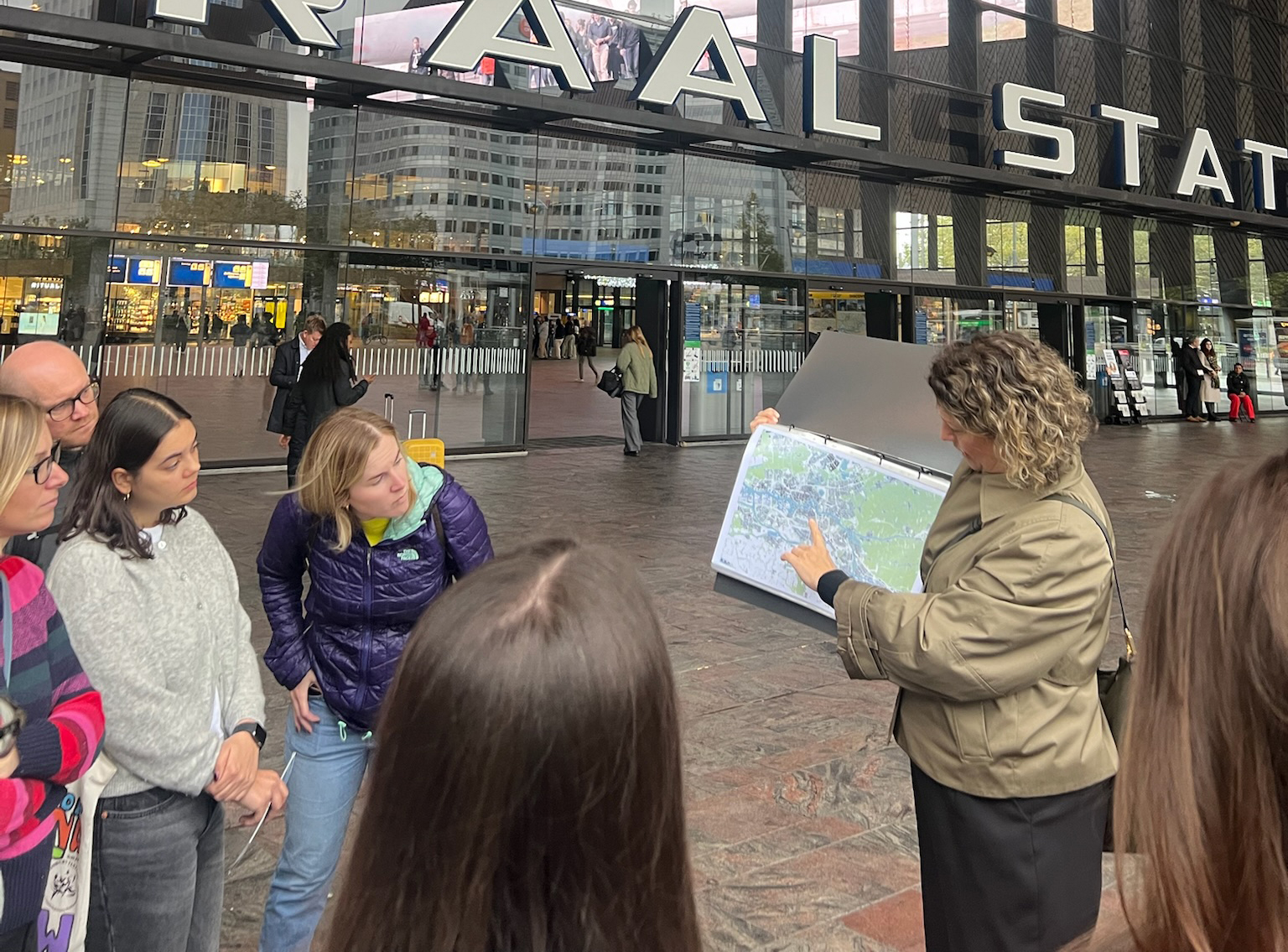 Guiding Architects, tour: Rotterdam City Centre (Fig. 2)