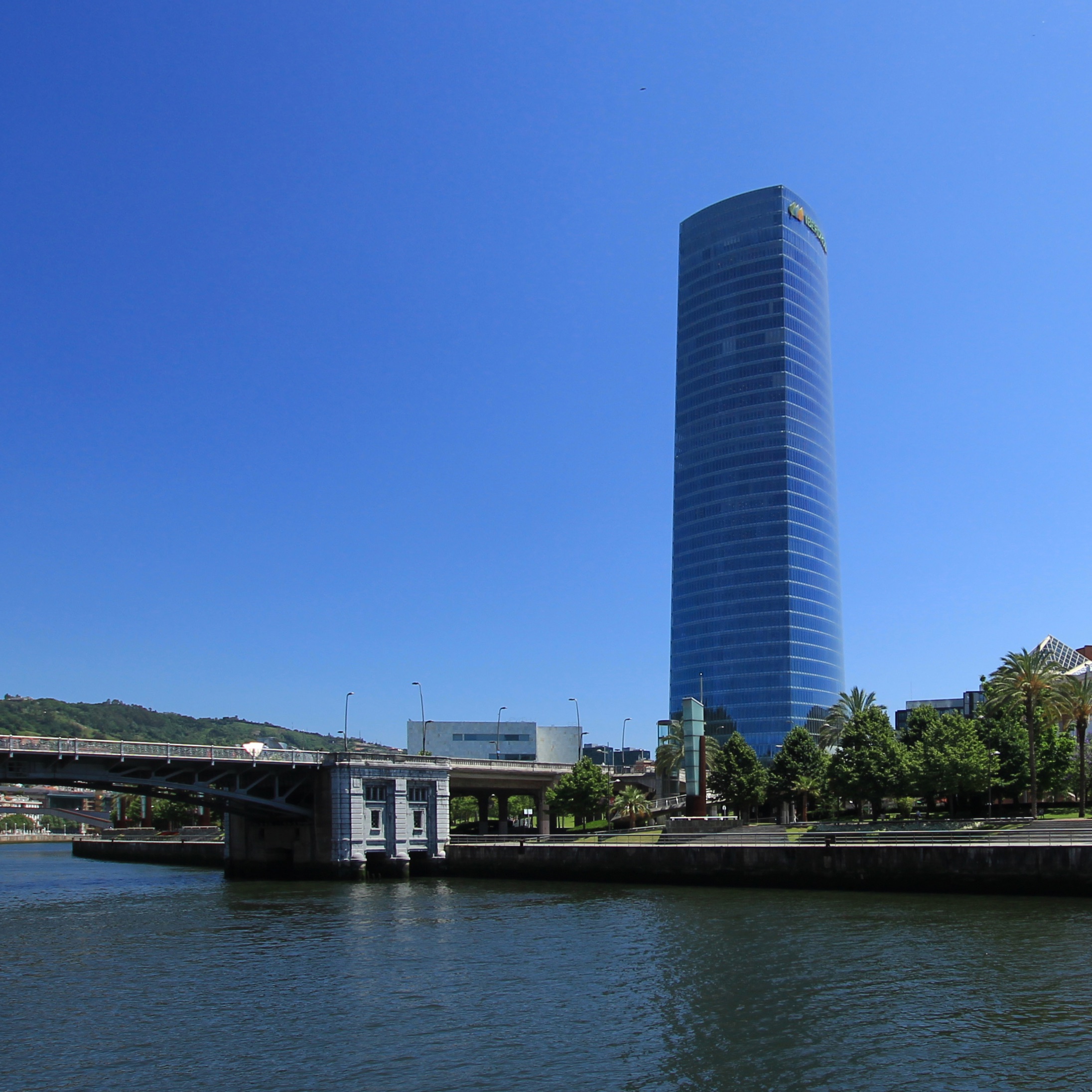 Guiding Architects, tour: Das Guggenheim-Museum und das Gebiet von Abandoibarra (Fig. 4)