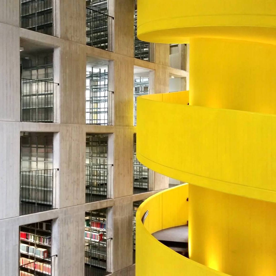 Guiding Architects, tour: Urban regeneration projects, a rebirth of the city (Fig. 4)