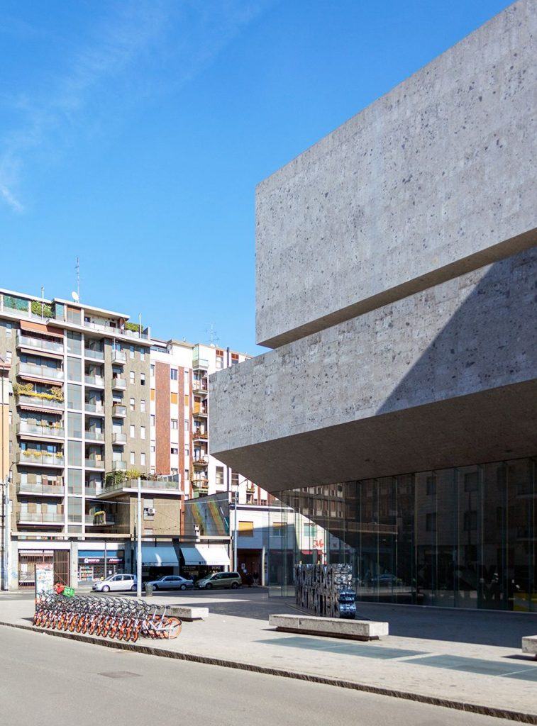 The Auditorium models the road fronts. Grafton Architects, Bocconi University, Milan. Photo by ©Stefano Marongiu